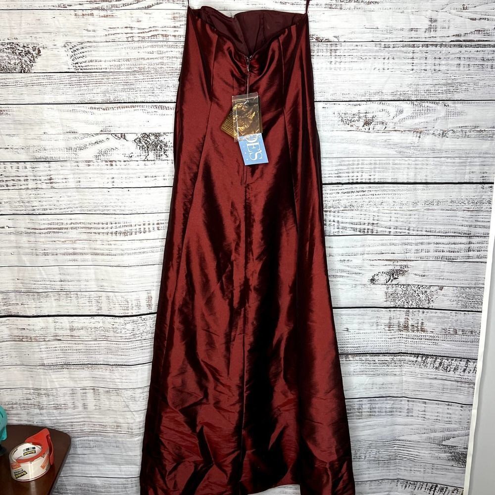 Brides Magazine Caterina Collection Wine Bridesmaid Dress NWT 10 - Picture 2 of 3